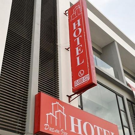 ドリーム イン Bandar Mahkota Cheras エクステリア 写真